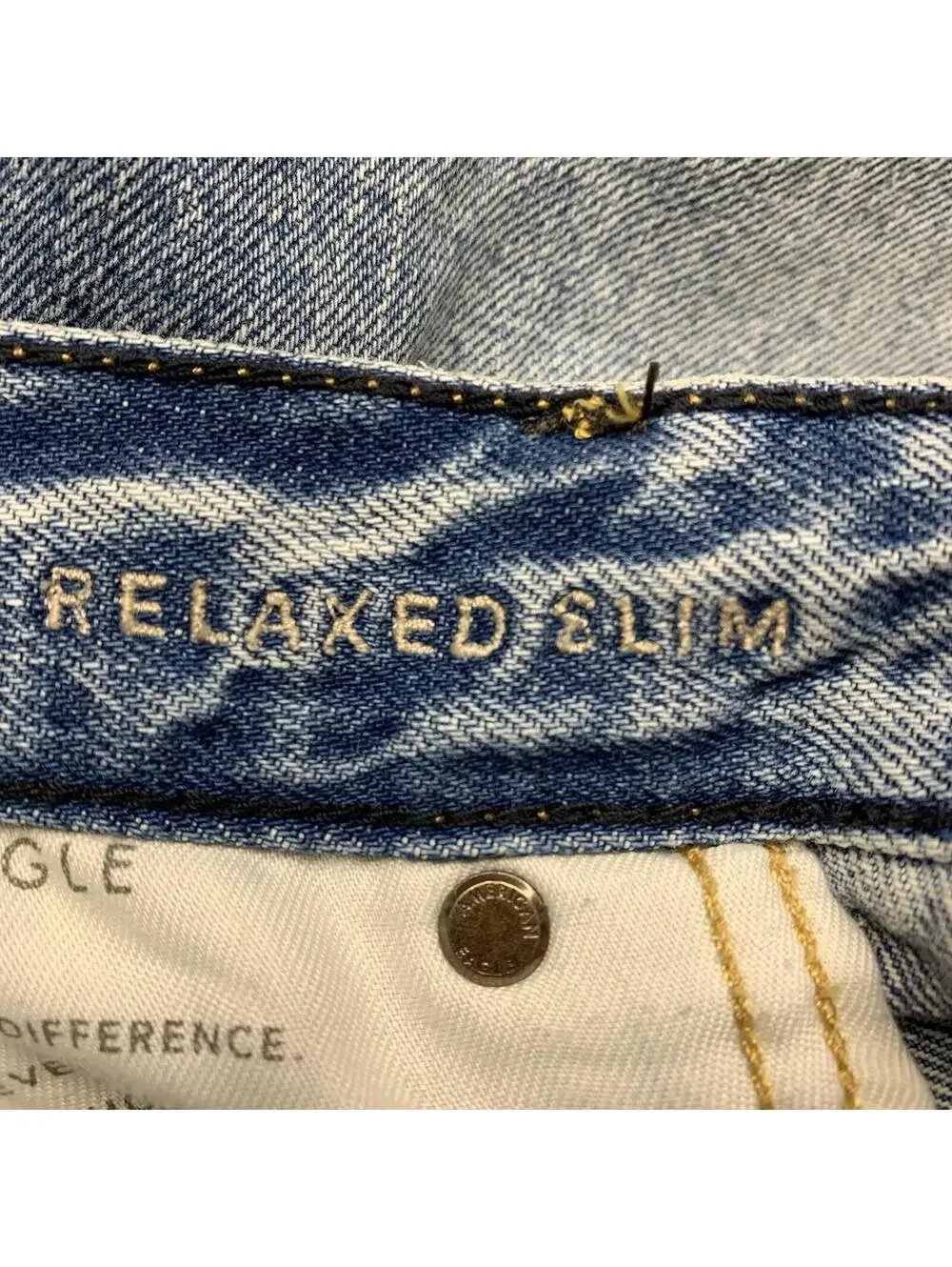 American Eagle Relaxed Slim Jeans Mens 36x30 Blue Distressed Ripped Straight Leg